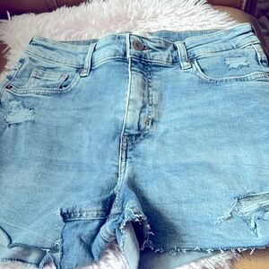 HM distressed Denim shorts